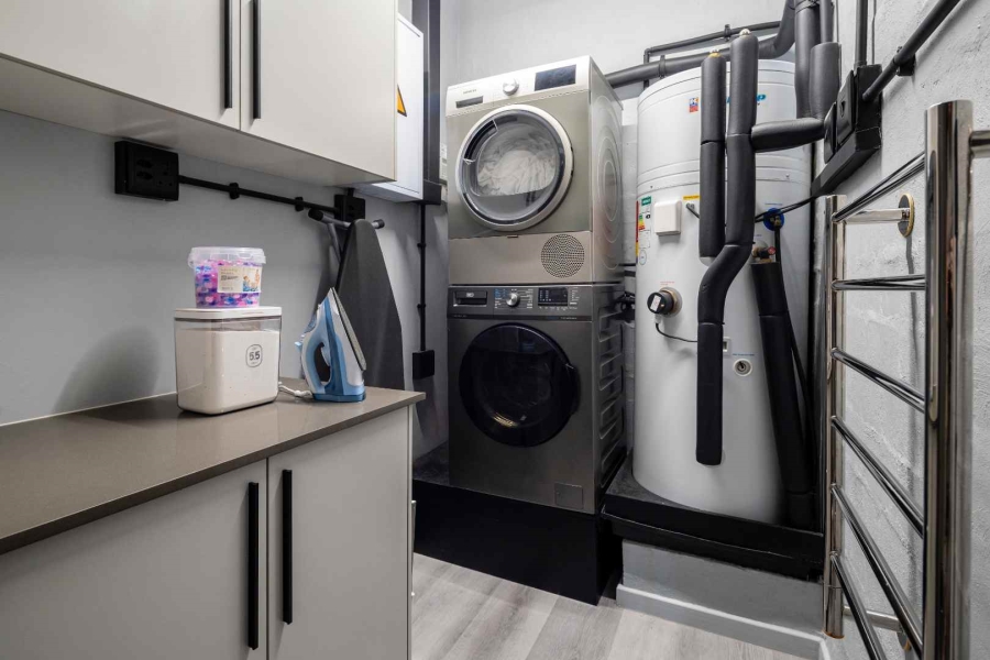 2 Bedroom Property for Sale in Cape Town City Centre Western Cape